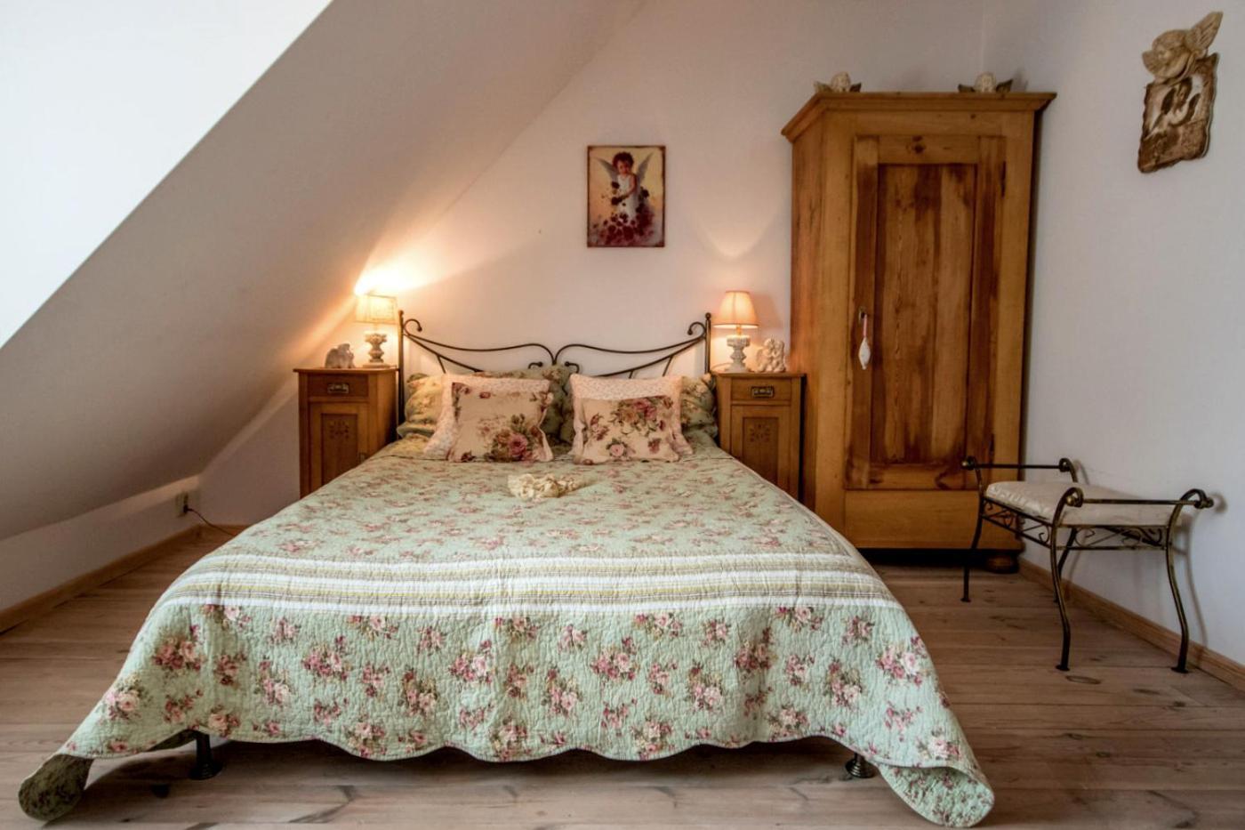 Dom Pod Skrzydlami Bed & Breakfast Gawliki Wielkie Exterior photo