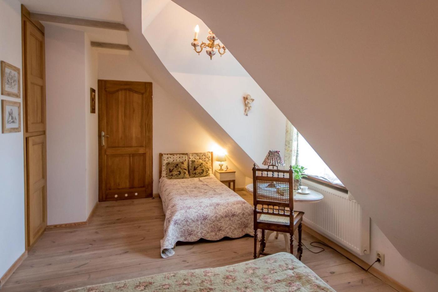 Dom Pod Skrzydlami Bed & Breakfast Gawliki Wielkie Exterior photo